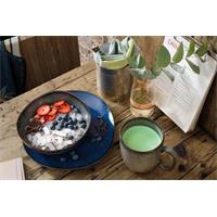 like by V&B Pottery Lave Gris Becher mit Henkel